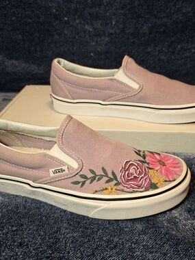 Vans Slip-On Canvas Shoes in Lavender with Pink Floral Embroidery